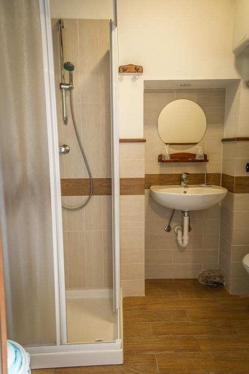 Al Pasche Bed and Breakfast Dronero Exterior foto