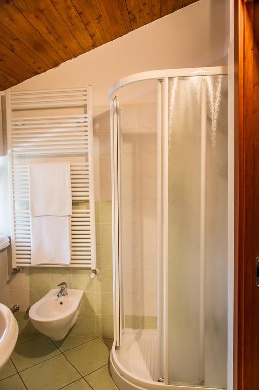 Al Pasche Bed and Breakfast Dronero Habitación foto
