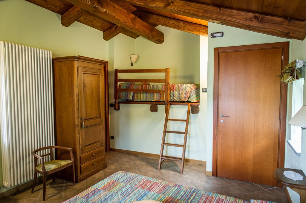 Al Pasche Bed and Breakfast Dronero Habitación foto